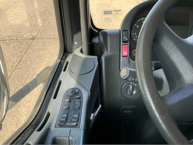 2007 man tgl t124 f vrachtwagen mobiele isolatiespuitunit - afbeelding 3 van  33