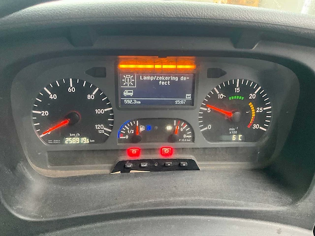 2007 mercedes-benz axor beam veegwagen - afbeelding 18 van  35