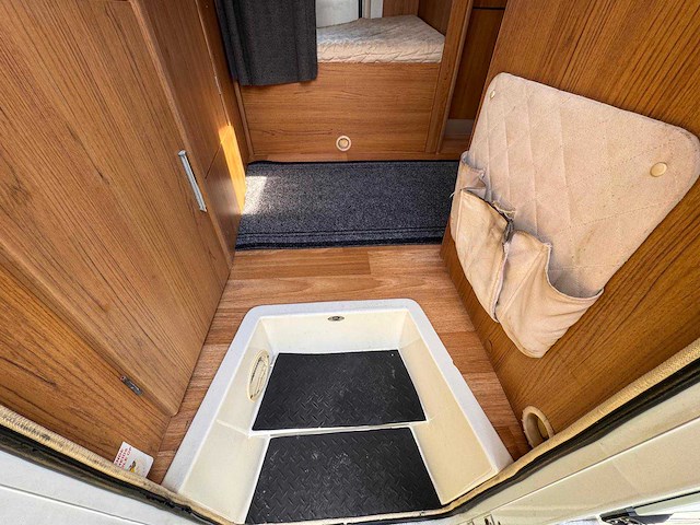 2007 mercedes-benz rimor camper - afbeelding 8 van  31