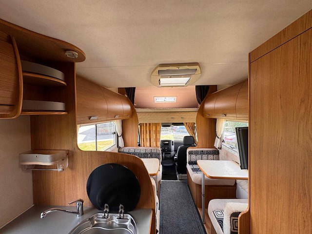 2007 mercedes-benz rimor camper - afbeelding 13 van  31