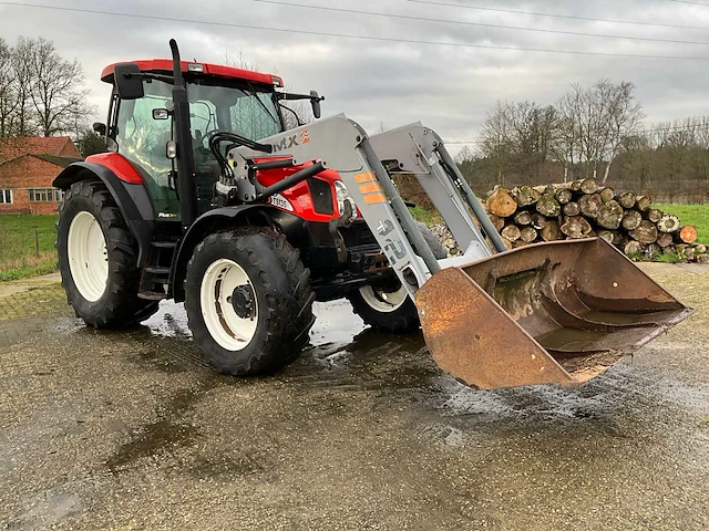 2007 new holland ts135a plus met frontlader vierwielaangedreven landbouwtractor - afbeelding 34 van  43