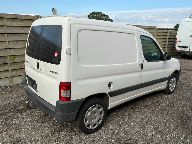 2007 peugeot partner lichte vracht bedrijfswagen - afbeelding 13 van  17