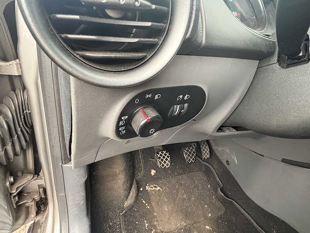 2007 seat ibiza 6l auto - afbeelding 17 van  68