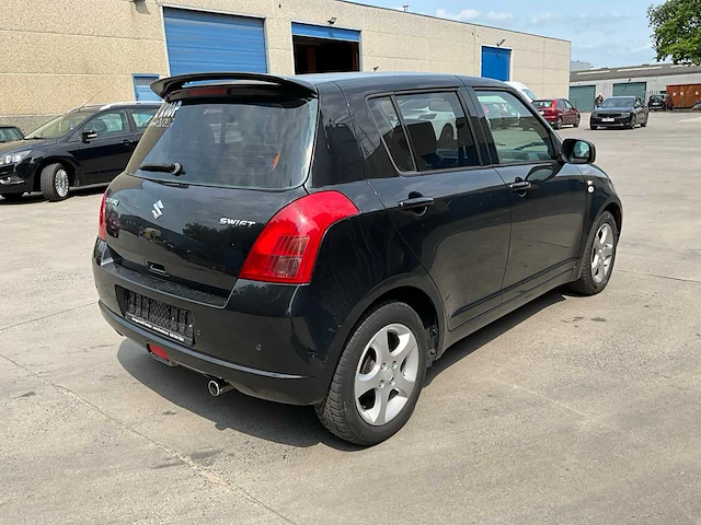2007 suzuki swift personenauto - afbeelding 25 van  29