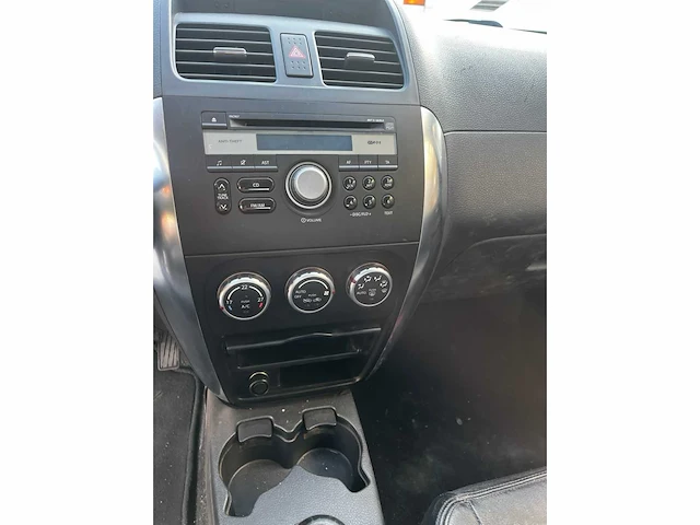 2007 suzuki sx4 1.6benzine /airco - afbeelding 2 van  14