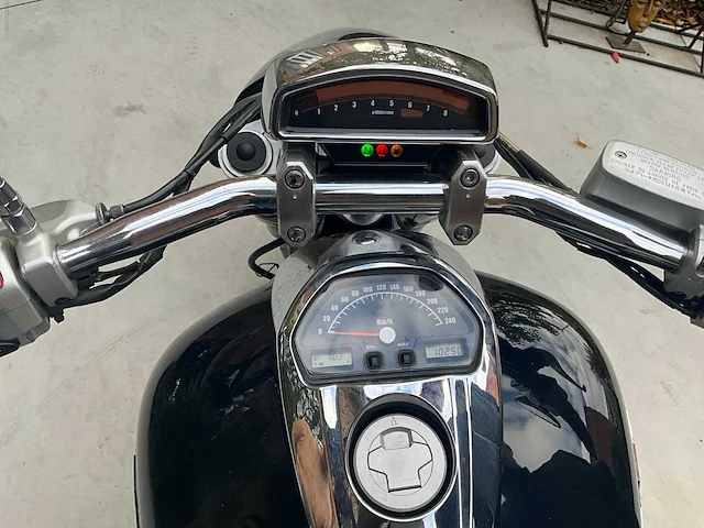 2007 suzuki vzr1800 motorfiets - afbeelding 7 van  17