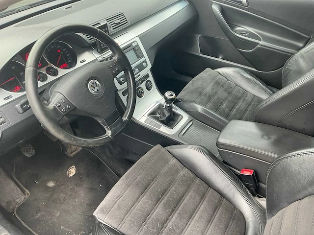 2007 volkswagen passat - afbeelding 8 van  32