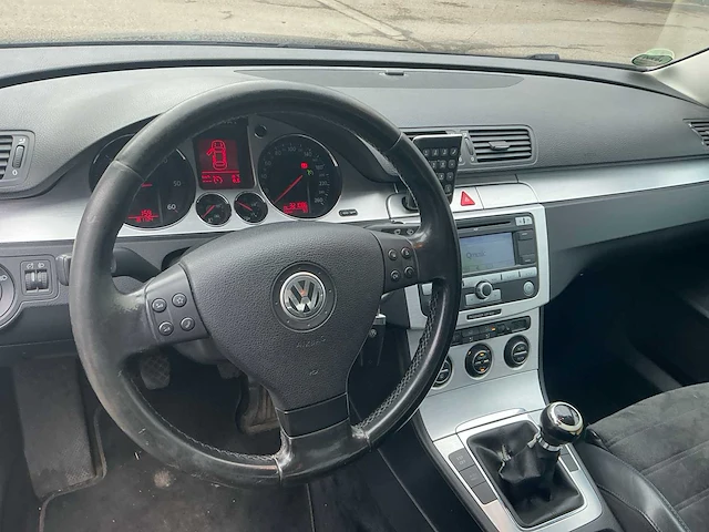 2007 volkswagen passat - afbeelding 10 van  32