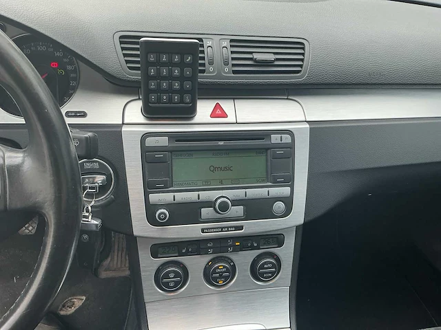 2007 volkswagen passat - afbeelding 13 van  32