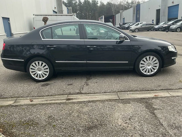 2007 volkswagen passat - afbeelding 29 van  32
