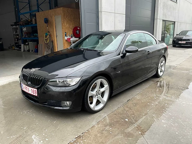 2008 - bmw 320i - personenauto - afbeelding 1 van  43