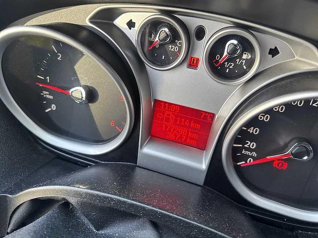 2008 - ford focus - personenauto - afbeelding 4 van  27