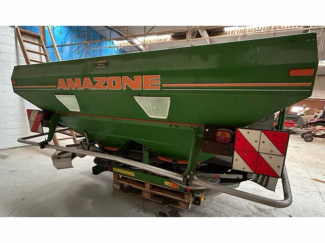 2008 amazone zam-ultra kunstmeststrooier - afbeelding 1 van  10