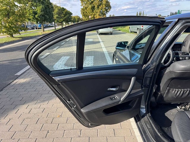 2008 bmw 520d - afbeelding 18 van  38