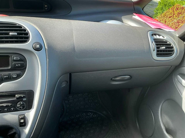 2008 citroën xsara picasso - afbeelding 17 van  49