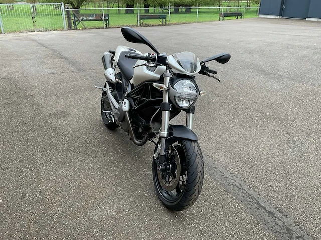 2008 ducati monster 696 - afbeelding 10 van  23