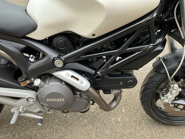 2008 ducati monster 696 - afbeelding 12 van  23