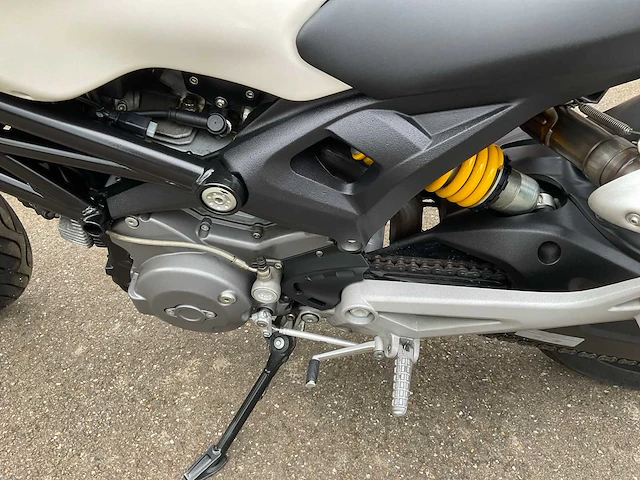 2008 ducati monster 696 - afbeelding 17 van  23