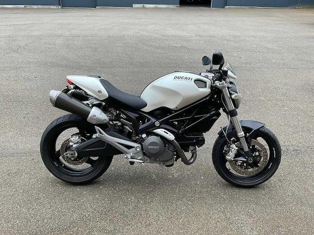 2008 ducati monster 696 - afbeelding 7 van  23