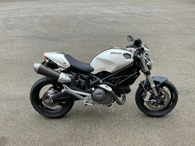 2008 ducati monster 696 - afbeelding 8 van  23