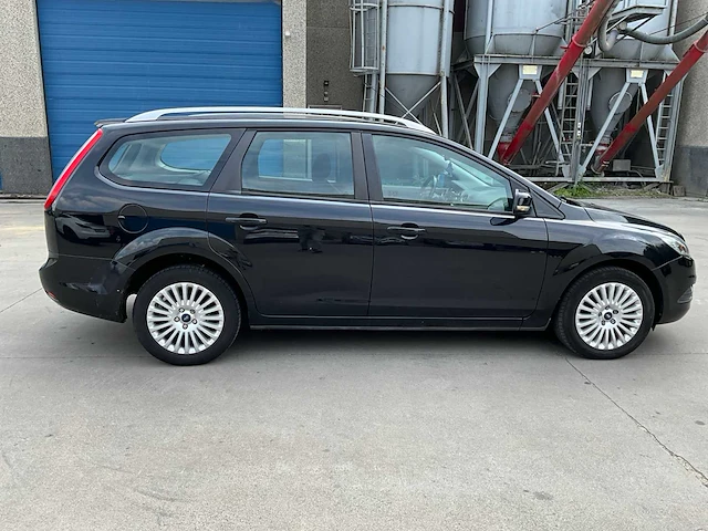2008 ford focus personenauto - afbeelding 27 van  30