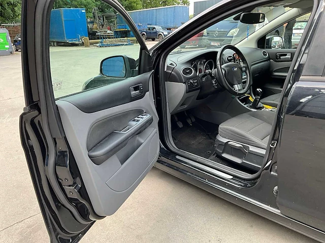 2008 ford focus personenauto - afbeelding 30 van  30