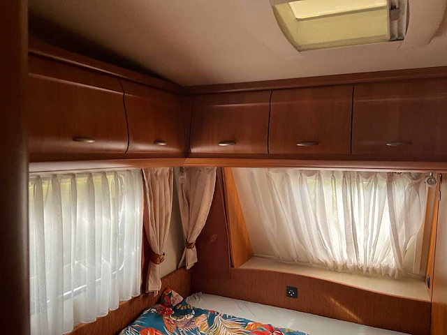 2008 hobby caravan + voortent en luifel & fietsenrek - afbeelding 36 van  70