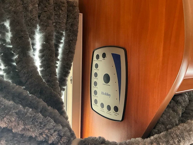 2008 hobby caravan + voortent en luifel & fietsenrek - afbeelding 52 van  70