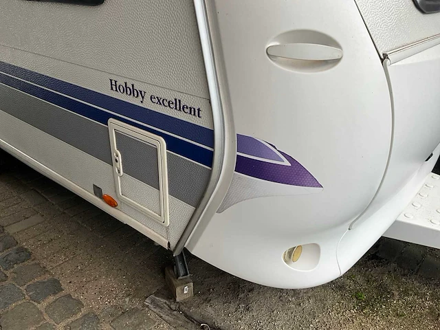 2008 hobby caravan + voortent en luifel & fietsenrek - afbeelding 69 van  70