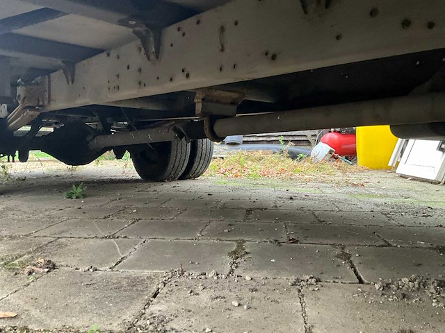 2008 iveco 65c18 vrachtwagen met trekhaak - afbeelding 16 van  56