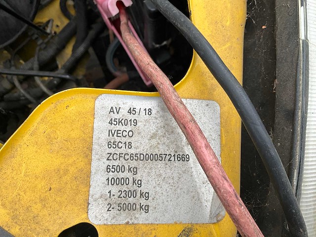 2008 iveco 65c18 vrachtwagen met trekhaak - afbeelding 20 van  56