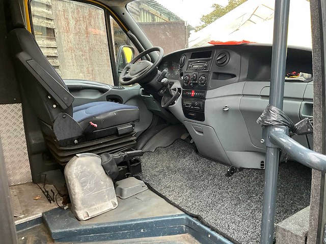 2008 iveco 65c18 vrachtwagen met trekhaak - afbeelding 26 van  56