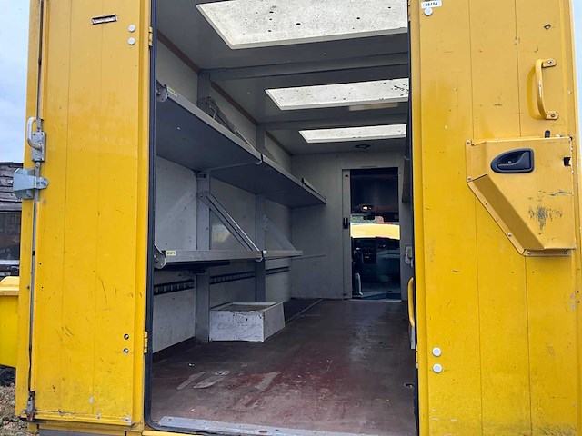 2008 iveco 65c18 vrachtwagen met trekhaak - afbeelding 39 van  56