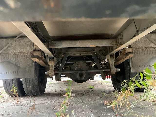 2008 iveco 65c18 vrachtwagen met trekhaak - afbeelding 11 van  56