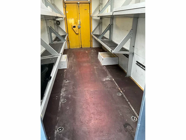 2008 iveco 65c18 vrachtwagen met trekhaak - afbeelding 31 van  56