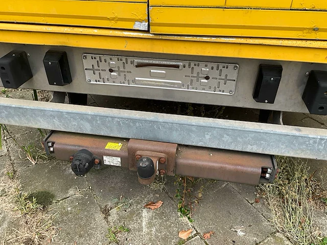 2008 iveco 65c18 vrachtwagen met trekhaak - afbeelding 45 van  56