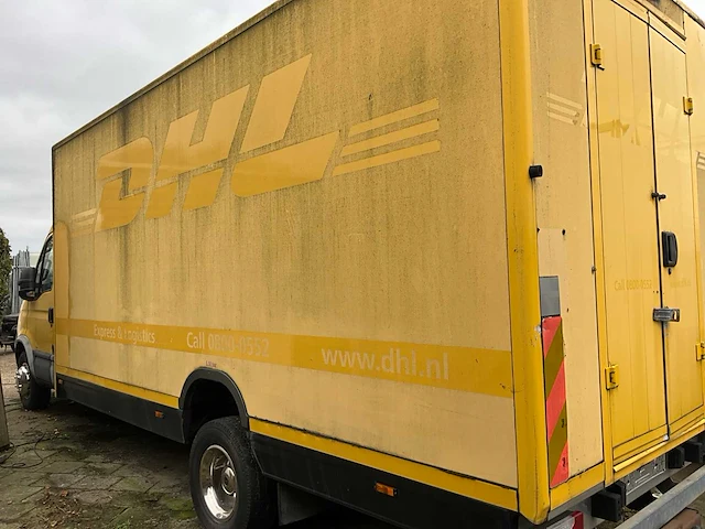 2008 iveco 65c18 vrachtwagen met trekhaak - afbeelding 53 van  56