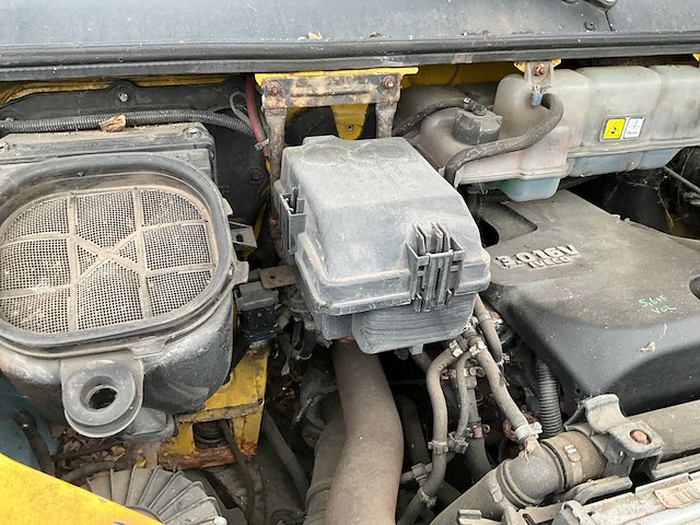 2008 iveco 65c18 vrachtwagen met trekhaak - afbeelding 24 van  56