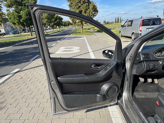 2008 mercedes a180 cdi personenauto - afbeelding 18 van  33