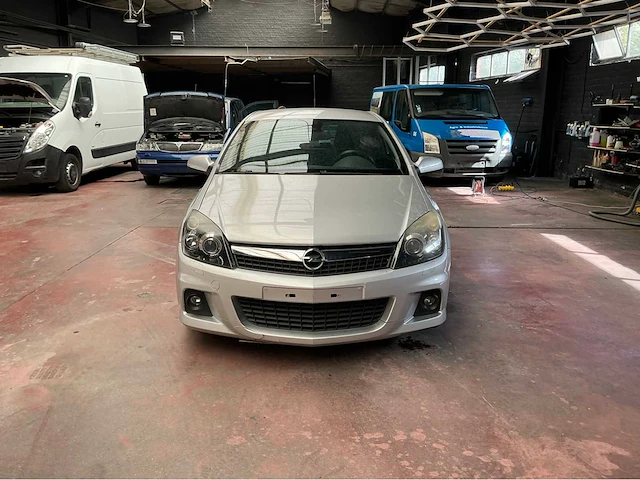 2008 opel astra 1.6i gtc coupé auto - afbeelding 9 van  44