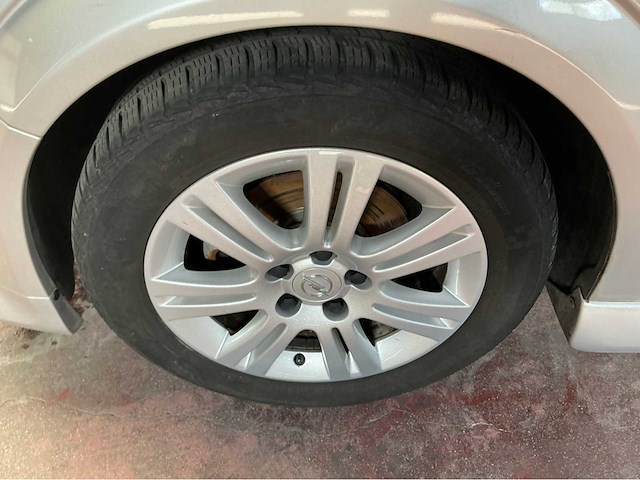 2008 opel astra 1.6i gtc coupé auto - afbeelding 3 van  44