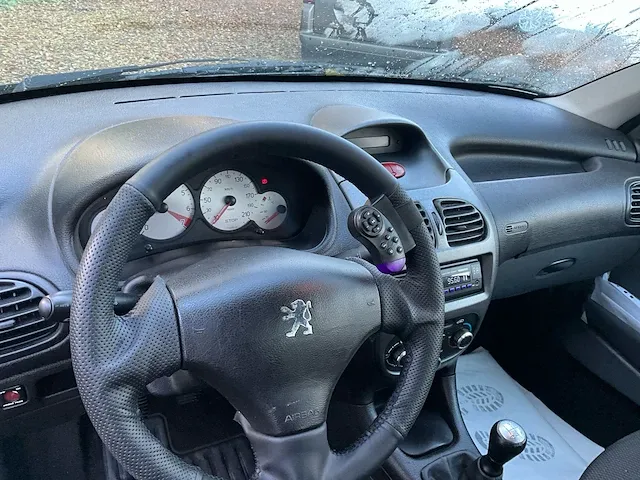 2008 peugeot 206 personenauto - afbeelding 11 van  33