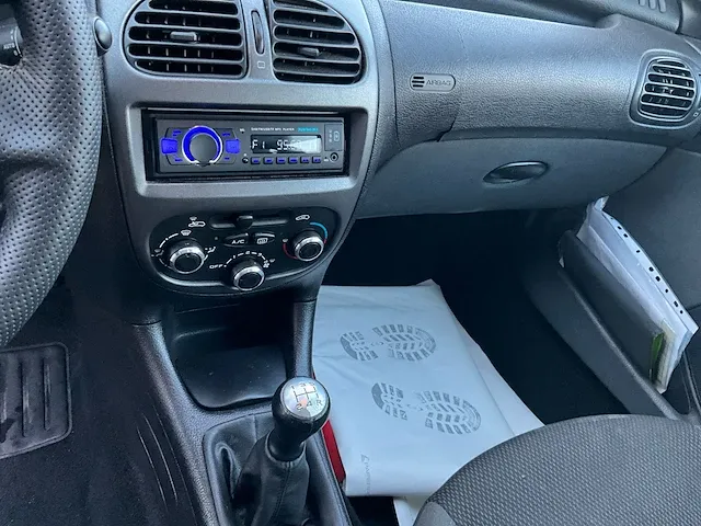 2008 peugeot 206 personenauto - afbeelding 14 van  33
