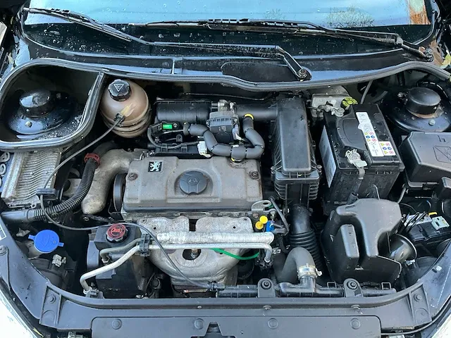 2008 peugeot 206 personenauto - afbeelding 18 van  33