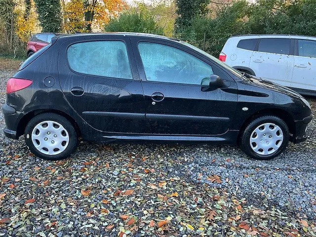 2008 peugeot 206 personenauto - afbeelding 30 van  33