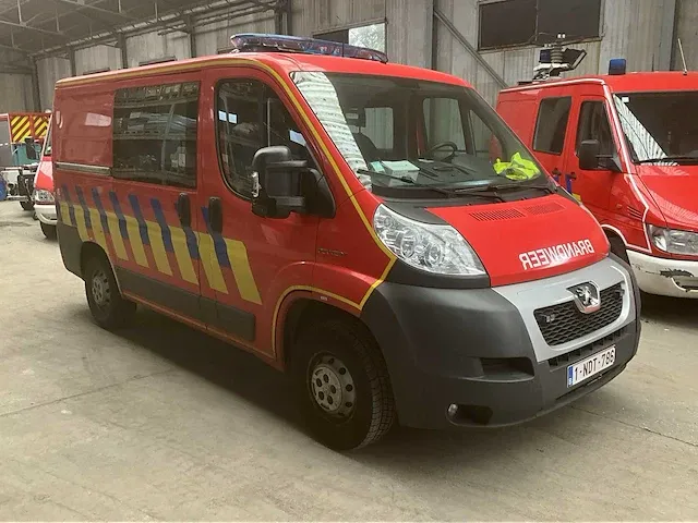 2008 peugeot boxer bedrijfswagen - afbeelding 12 van  32