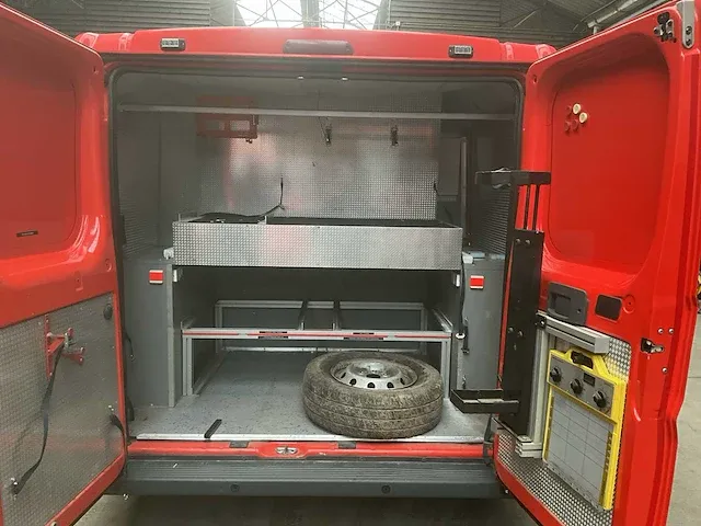 2008 peugeot boxer bedrijfswagen - afbeelding 28 van  32