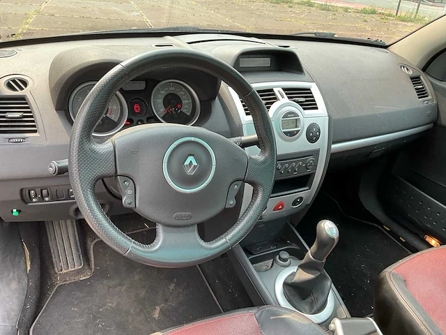 2008 renault megane personenauto - afbeelding 3 van  27
