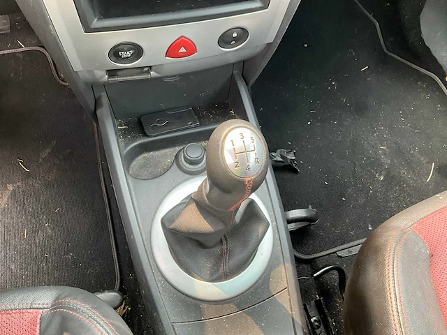 2008 renault megane personenauto - afbeelding 4 van  27