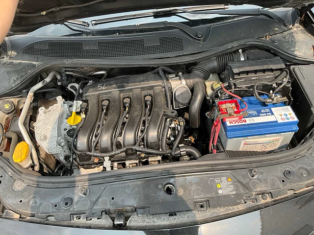 2008 renault megane personenauto - afbeelding 8 van  27